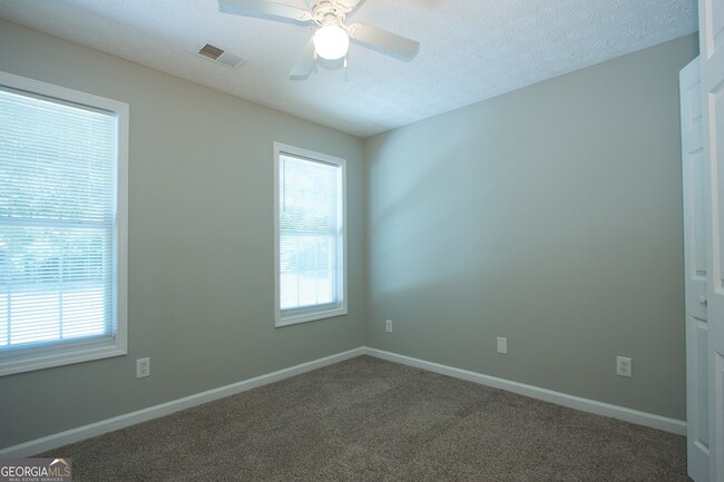 Building Photo - 350 Windermere Dr