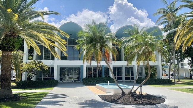 Building Photo - 488 NW 165th St