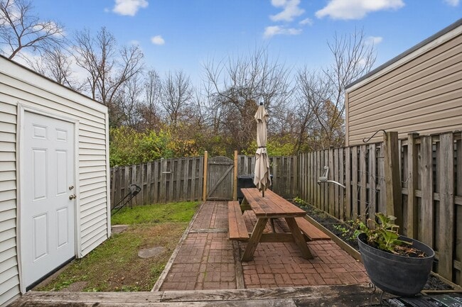 Building Photo - 6265 Astrid Cove