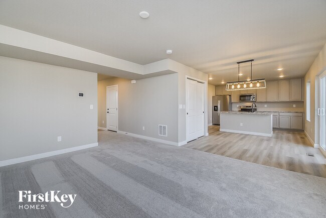 Building Photo - 6920 Akela Ln