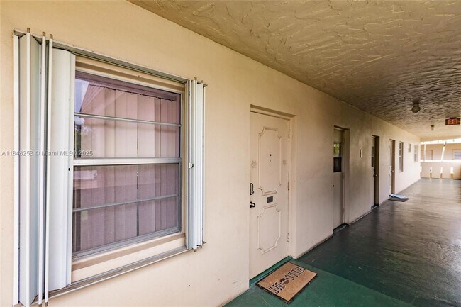 Building Photo - 4100 N 58th Ave