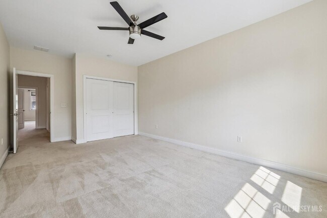 Building Photo - 166 Savoth Ln