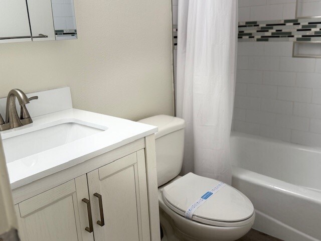 Building Photo - 45421 Sunset Ln