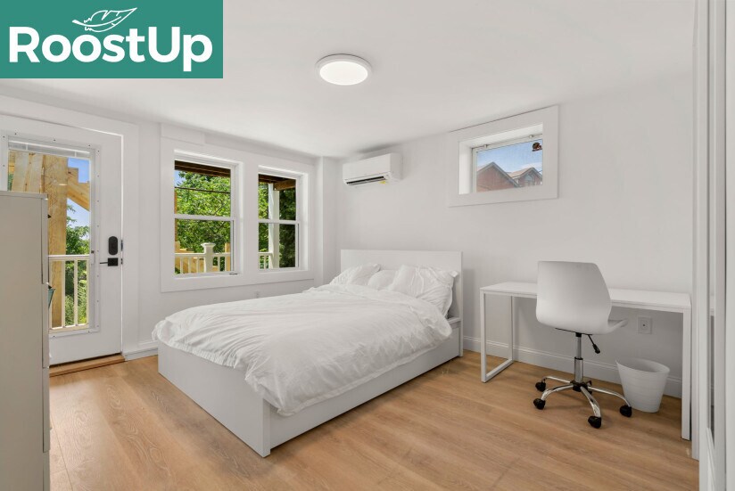 Building Photo - RoostUp Furnished Private Bedroom with Pri...