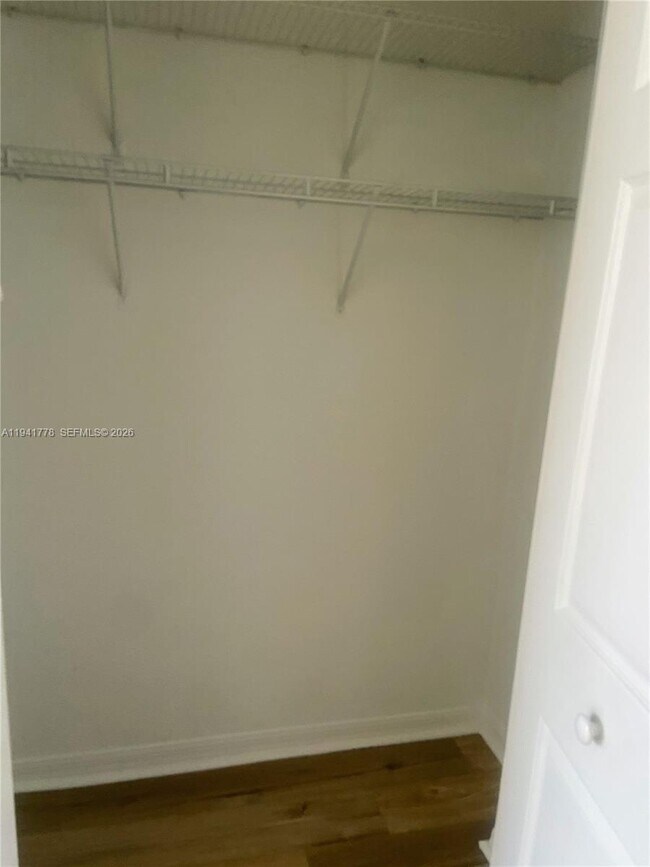 Building Photo - 8933 NW 107 Ct