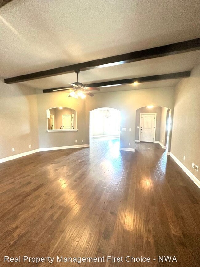 Building Photo - 3 br, 2 bath House - 5607 SW Gunstock Road