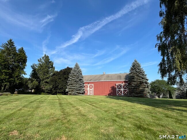 Building Photo - 124 Colonial Hill Dr