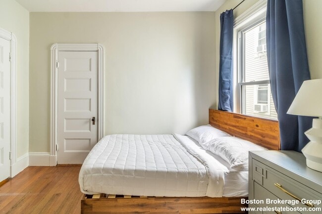 Building Photo - 787 Columbia Rd