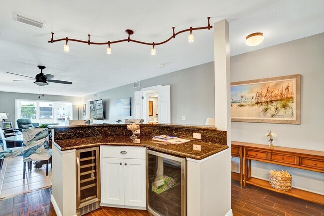 Building Photo - 5555 Gulf Blvd