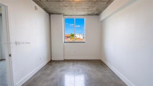 Building Photo - 4332 W Flagler St