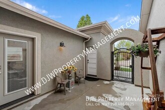 Building Photo - 10979 W Leilani Dr