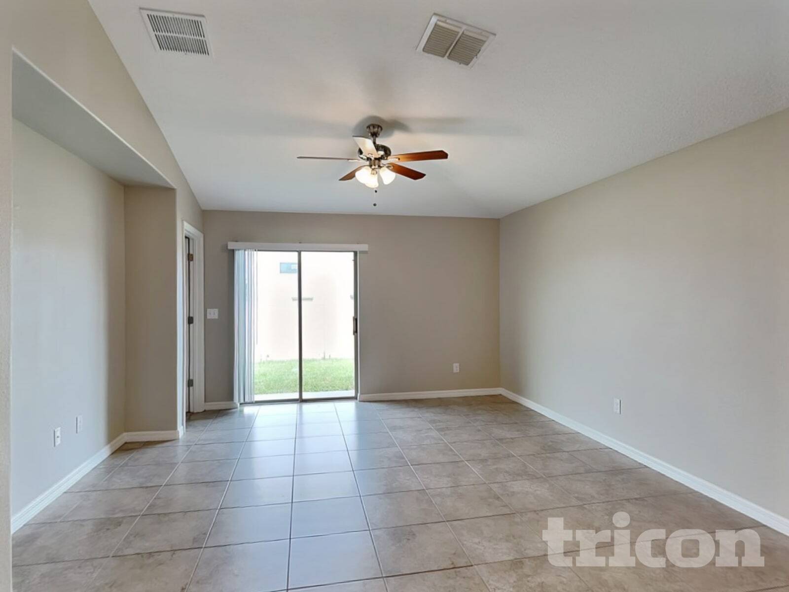 Building Photo - 10026 RoseMary Leaf Ln