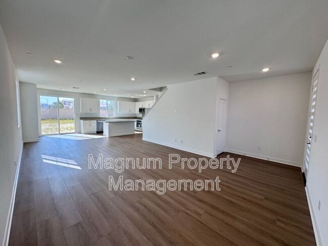 Building Photo - 30769 Valley Heights Dr.