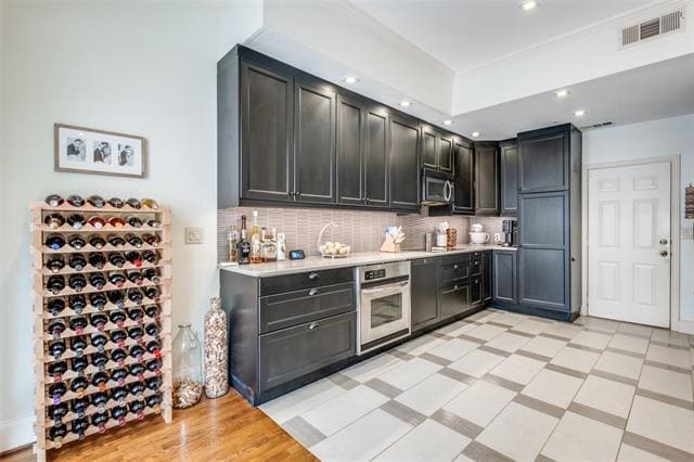 Building Photo - 5709 Lewis St