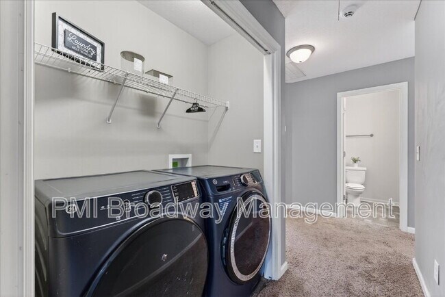 Building Photo - 837 Shelton Cir
