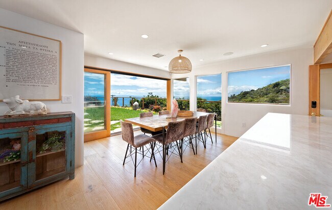 Building Photo - 20762 Rockpoint Way