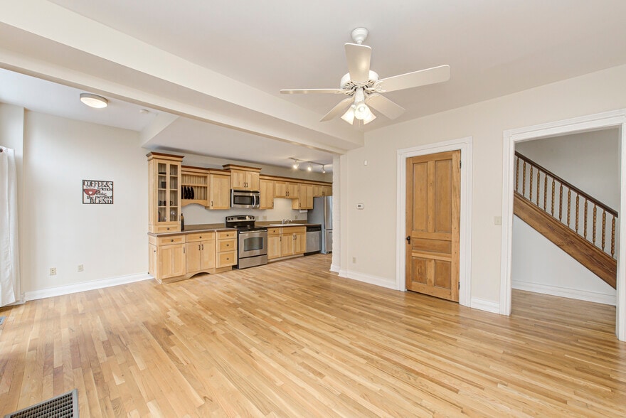 Large open concept kitchen & dining room - 237 E Saint Joseph St