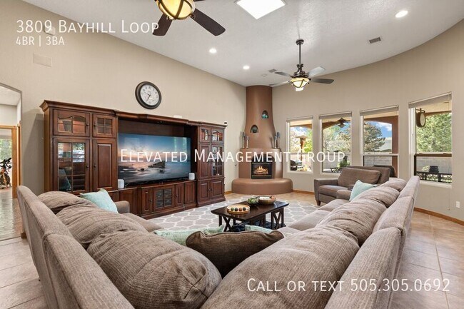 Building Photo - 3809 Bay Hill Loop SE