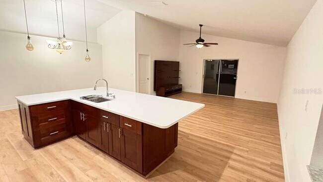 Building Photo - 24407 Rolling View Ct