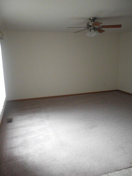 Building Photo - 1273 Winans Ave