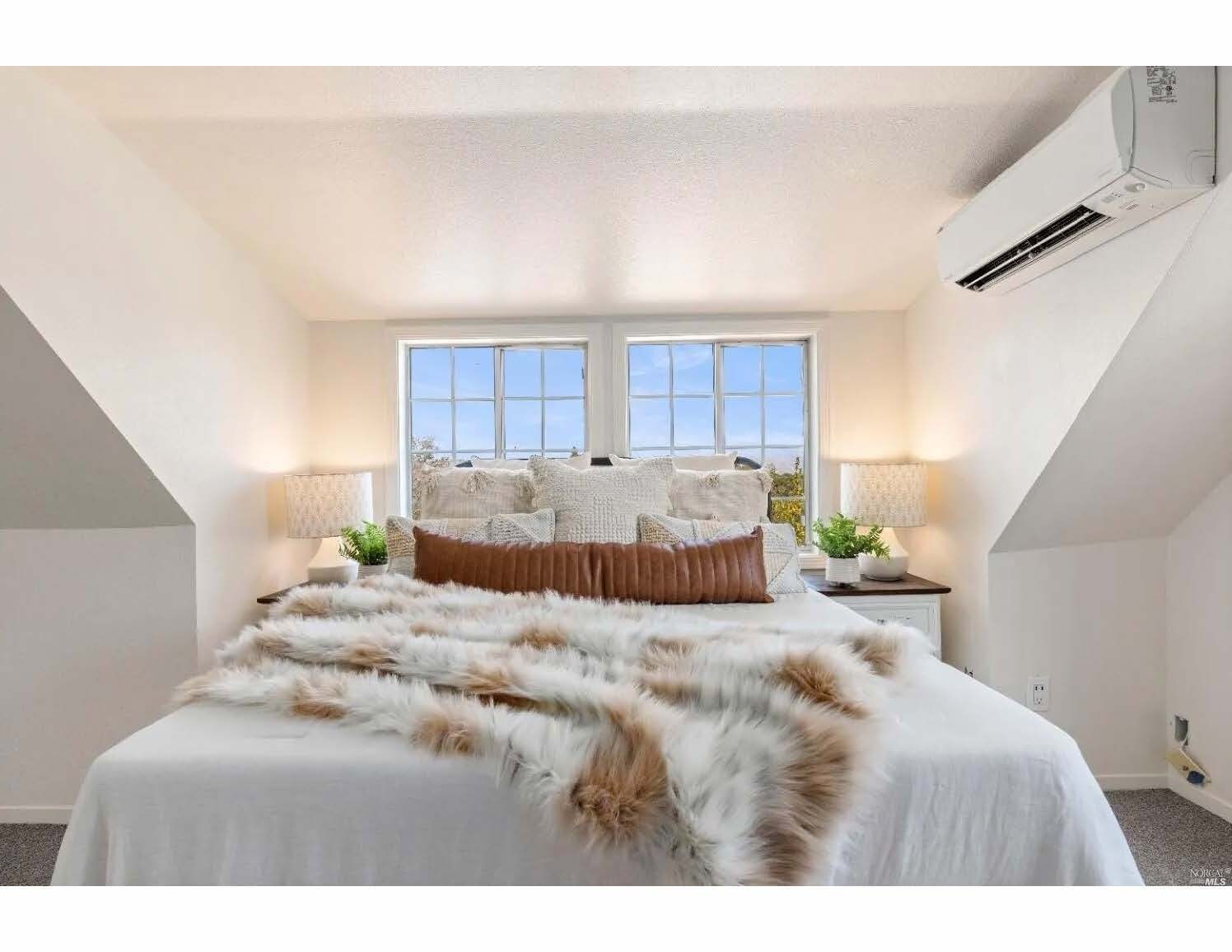 Master Bed Room - 500 Forest Dr