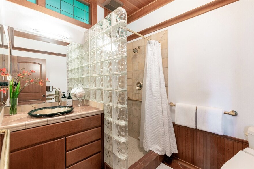 Building Photo - 3109 6th Ave