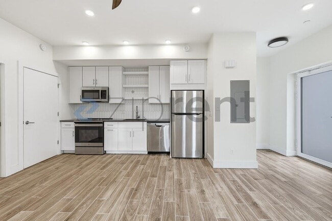 Building Photo - 245 Norwell St