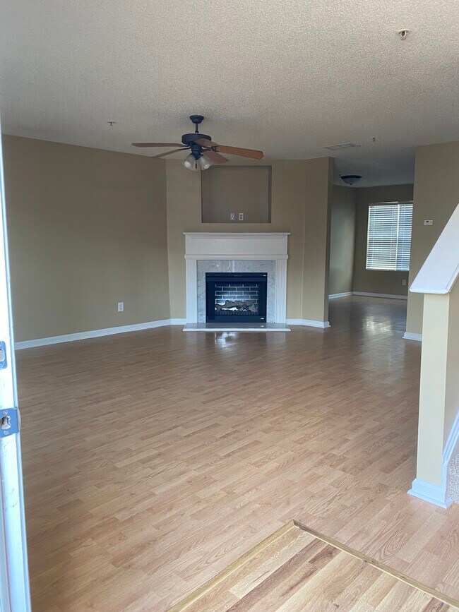 Building Photo - 125 Chastain Cir