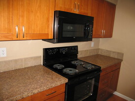 Building Photo - Heatherstone Park Apartments