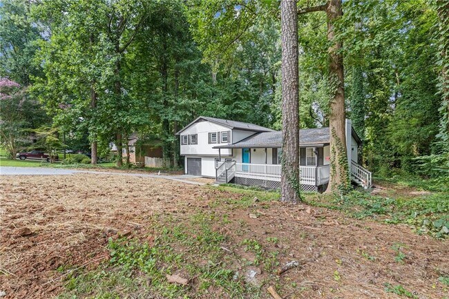 Building Photo - 353 Old Rosser Rd