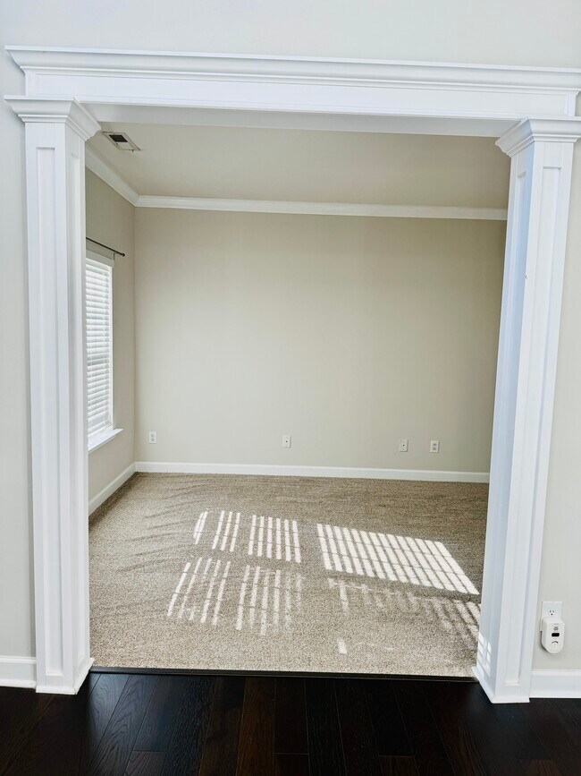 Building Photo - 2902 Framer Ln