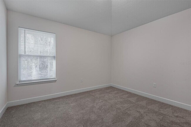 Building Photo - 14 Reston Pl