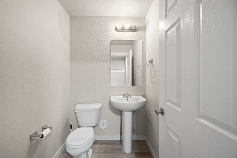 Building Photo - 15335 Stovall Ave