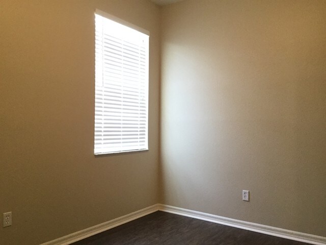 Building Photo - 14988 Faversham Cir