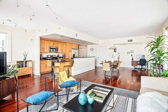Building Photo - Rare Opportunity – Furnished, Spacious 2 B...