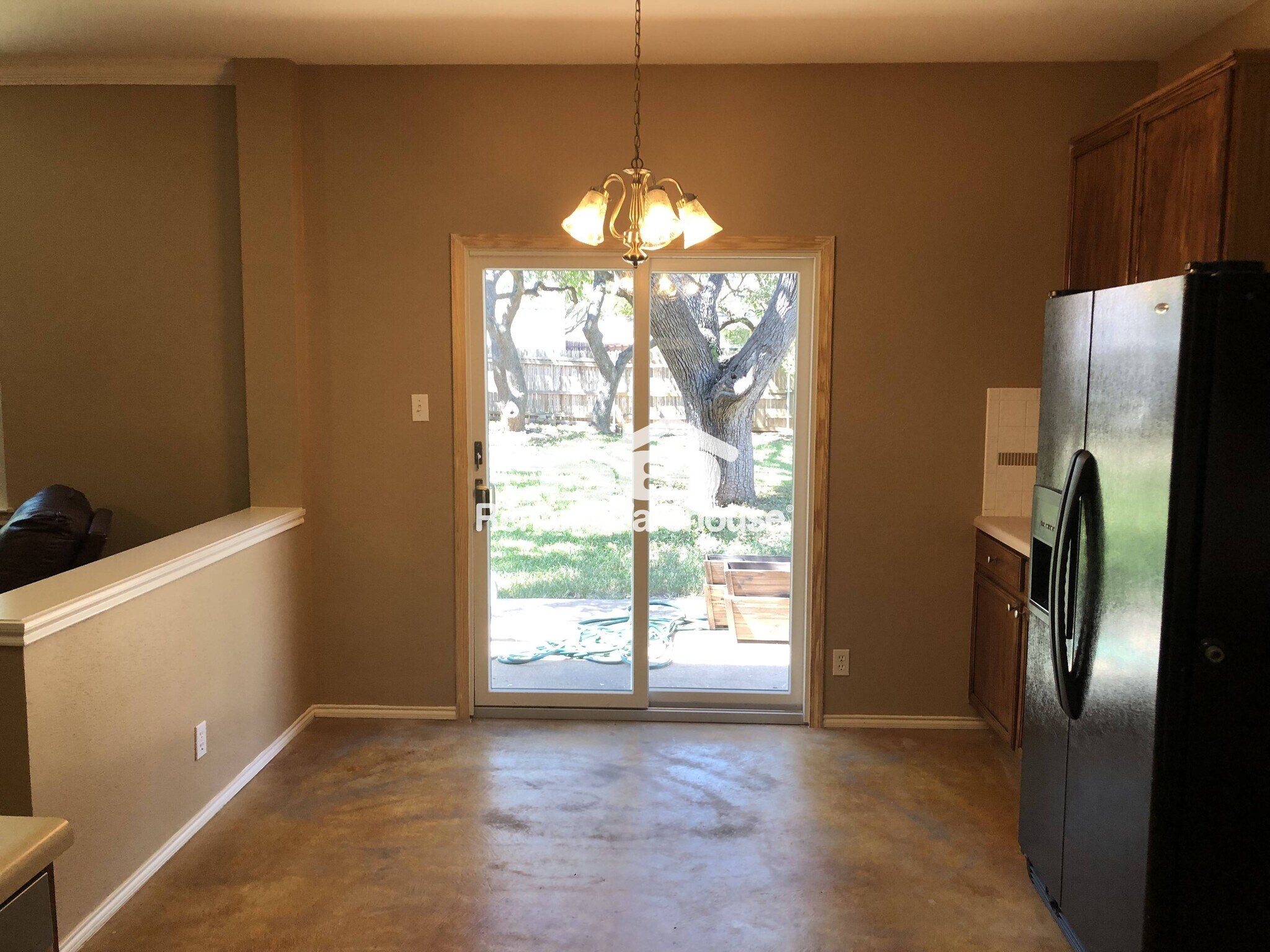 Building Photo - 1603 Azalea Dr