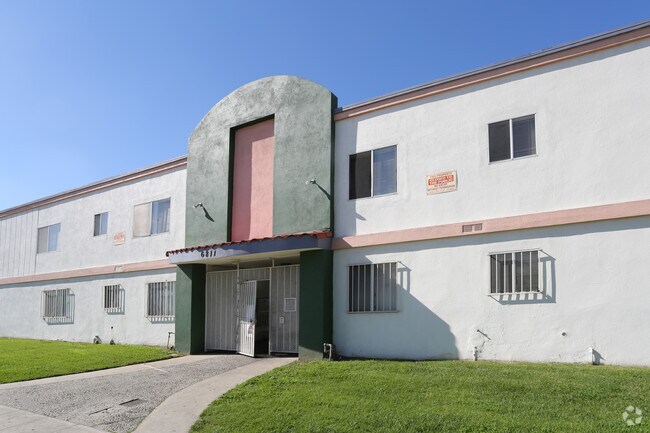 Building Photo - 6811 10th Ave