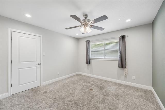 Building Photo - 10215 Dale Crest Dr