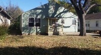 Building Photo - Large 2 bed 2  Bath