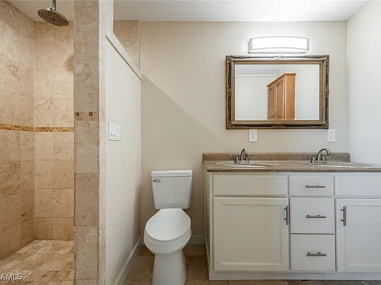 Building Photo - 2115 St Croix Ave