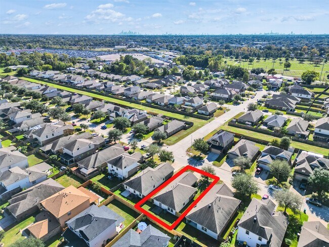 Building Photo - 2806 Morgensen Dr