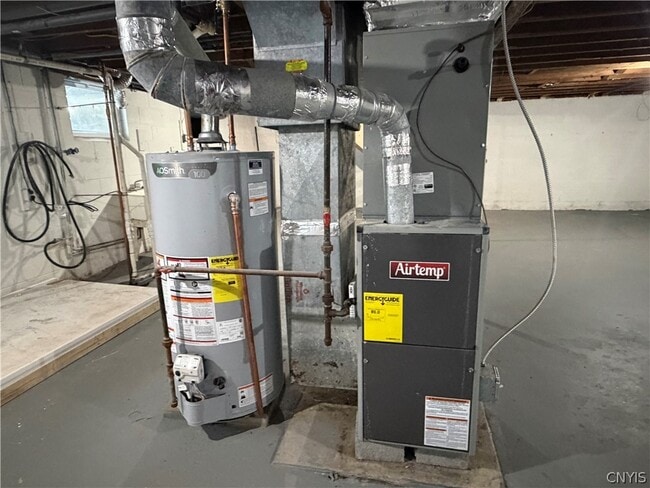 Building Photo - 8587 Caughdenoy Rd