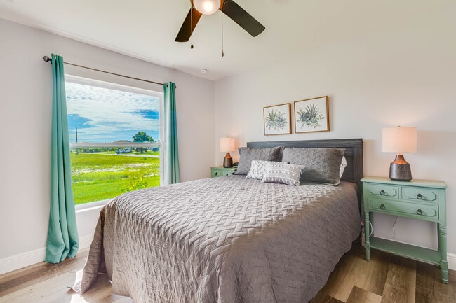 Building Photo - 1621 NE 17th Terrace