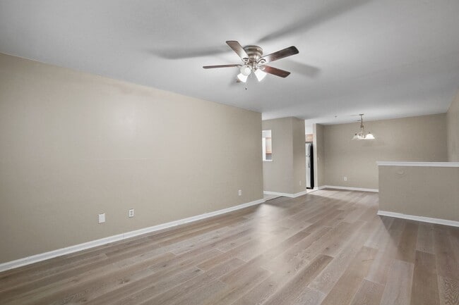 Building Photo - 5104 Fairington Ridge Cir