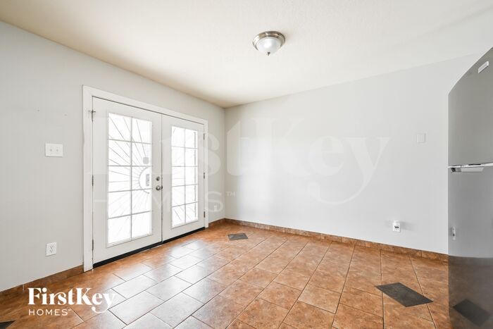 Building Photo - 15250 N 32nd Dr