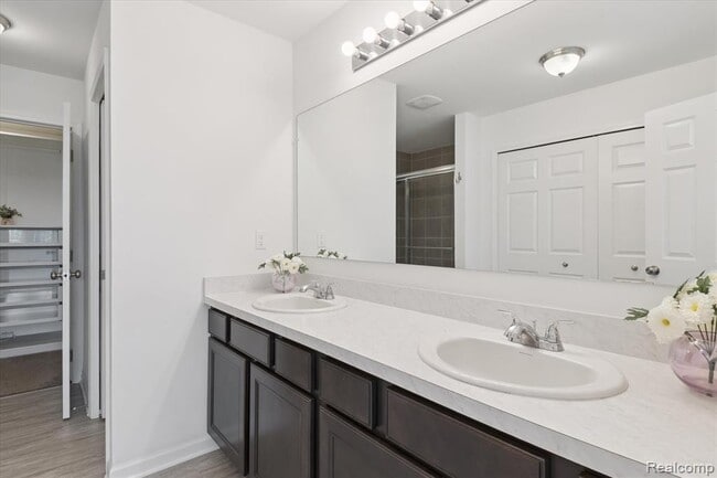 Building Photo - 21422 Navarra Dr