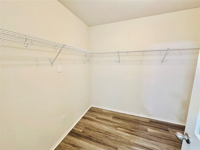 Building Photo - 2205 Boyds Way