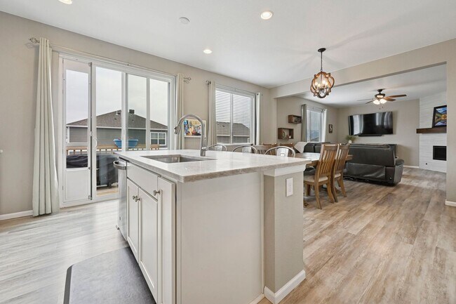 Building Photo - Stunning 5 Bed / 4 Bath Bradley Ranch Home with Finished Basement & Multiple Spacious Entertainin...