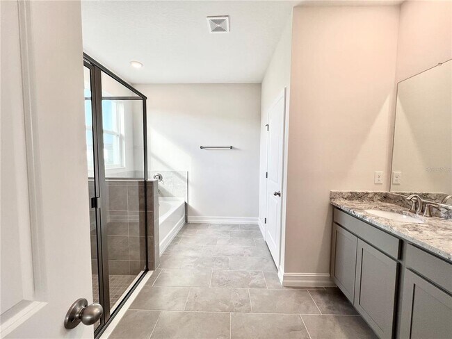 Building Photo - 32303 Rosepine Blvd