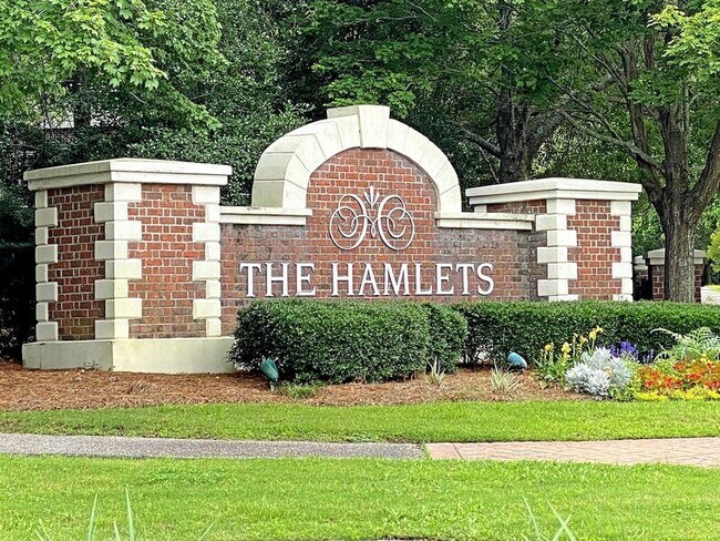 Building Photo - 121 Sully St